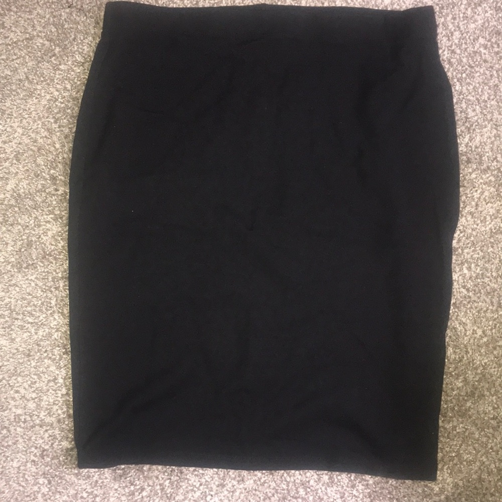 black pencil skirt